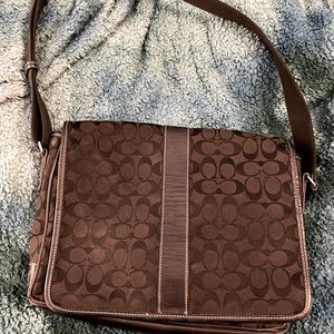Vintage Coach Signature Messenger Bag Black